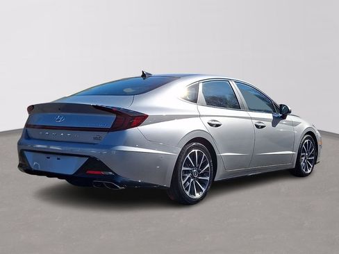Used 2023 Hyundai Sonata Limited w/ Preferred Accessory Package FWD image 6