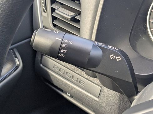 New 2026 Nissan Rogue S image 25