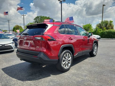 Used 2021 Toyota RAV4 XLE Premium FWD image 12