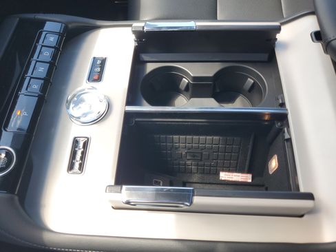 New 2026 Lincoln Navigator Reserve w/ Jet Appearance Package AWD/4WD image 26