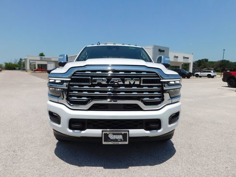 New 2025 RAM 3500 Longhorn image 19