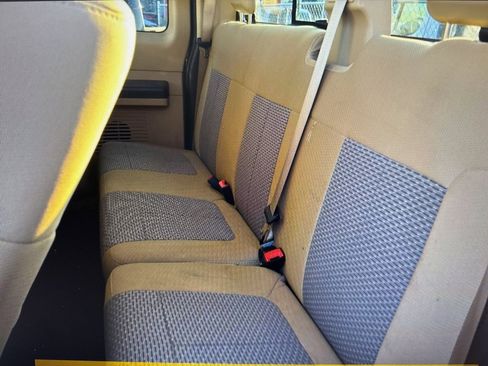 Used 2011 Ford F250 XLT w/ XLT Interior Pkg image 16