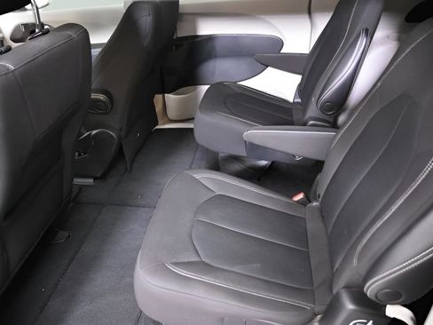 Used 2023 Chrysler Voyager LX FWD image 29