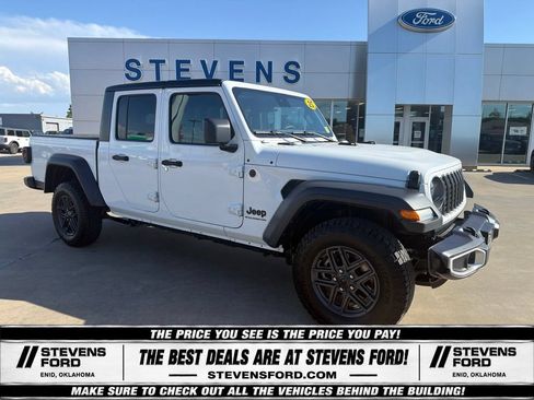 Used 2025 Jeep Gladiator Sport AWD/4WD image 1