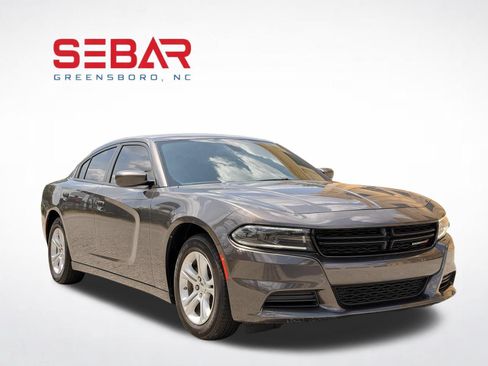 Used 2022 Dodge Charger SXT RWD image 5