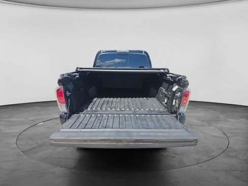 Used 2023 Toyota Tacoma TRD Off-Road w/ Technology Package AWD/4WD image 9