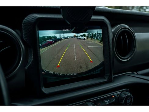 Used 2021 Jeep Wrangler Unlimited Sport image 22