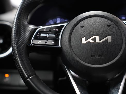 Used 2022 Kia Forte GT-Line w/ GT-Line Premium Package FWD image 19