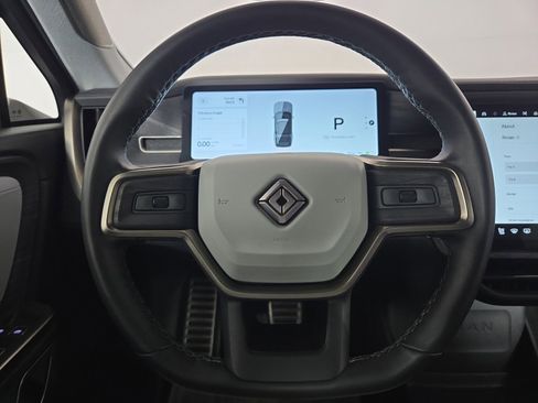Used 2024 Rivian R1S Adventure AWD/4WD image 28