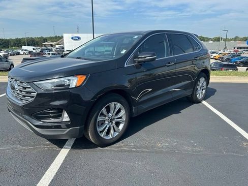 Used 2024 Ford Edge Titanium AWD/4WD image 2