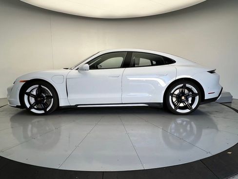 Used 2020 Porsche Taycan Turbo image 2