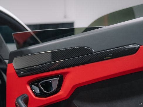 Used 2019 Lamborghini Urus image 35