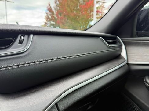 New 2025 Jeep Grand Cherokee Limited w/ Black Appearance Package image 25