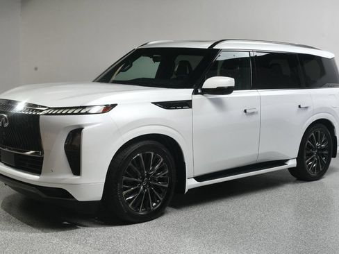 Used 2026 INFINITI QX80 Autograph w/ Premium Cargo Package AWD/4WD image 2
