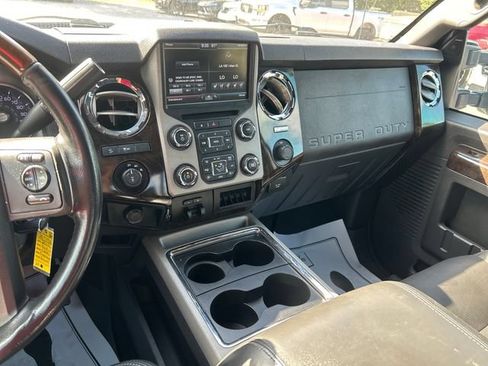 Used 2014 Ford F250 Platinum w/ FX4 Off-Road Package AWD/4WD image 17