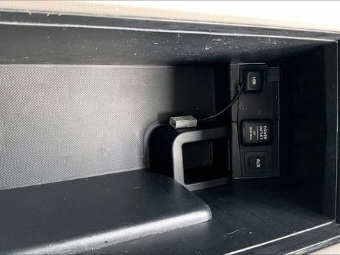 Used 2013 Honda CR-V LX image 32