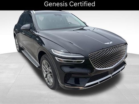 Certified 2025 Genesis GV70 2.5T w/ Select Package AWD/4WD image 12