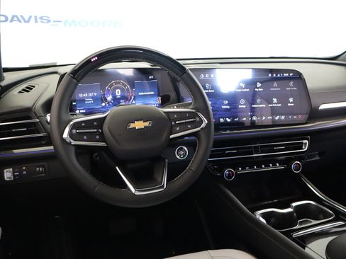 New 2026 Chevrolet Traverse High Country w/ LPO, Floor Liner Package image 15