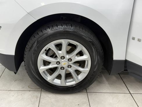 Used 2019 Chevrolet Equinox LT AWD/4WD image 38
