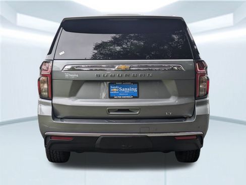 Used 2023 Chevrolet Suburban LT image 5