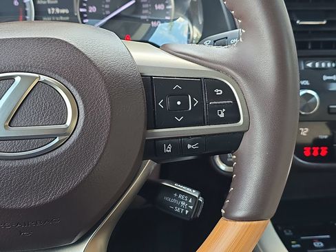 Used 2018 Lexus RX 350 AWD w/ Premium Package image 21