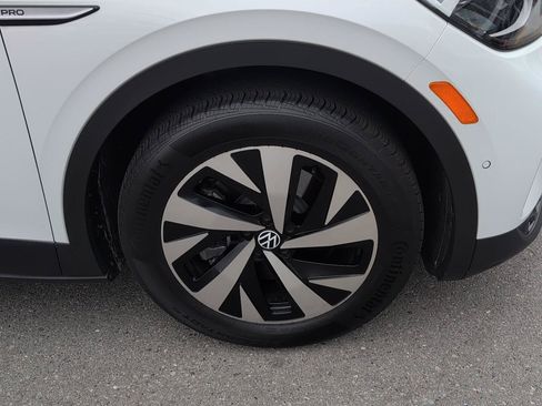 Used 2024 Volkswagen ID.4 Pro RWD image 8