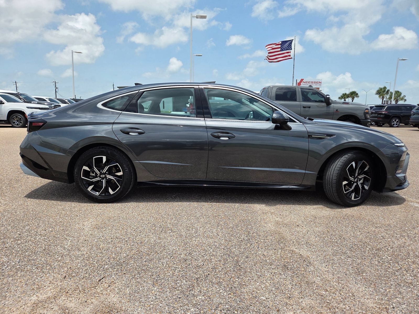Used 2024 Hyundai Sonata SEL FWD image 8
