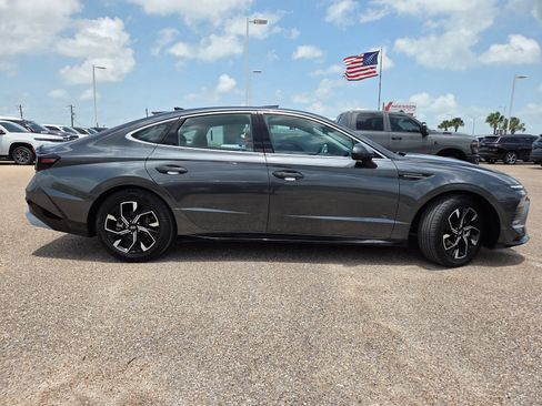 Used 2024 Hyundai Sonata SEL FWD image 8