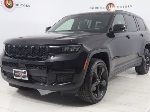 Used 2023 Jeep Grand Cherokee L Altitude image 5