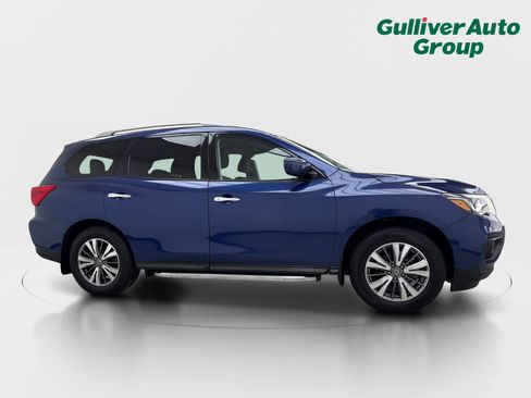 Used 2020 Nissan Pathfinder SV FWD image 12