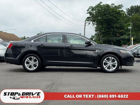 Used 2015 Ford Taurus SEL FWD image 4