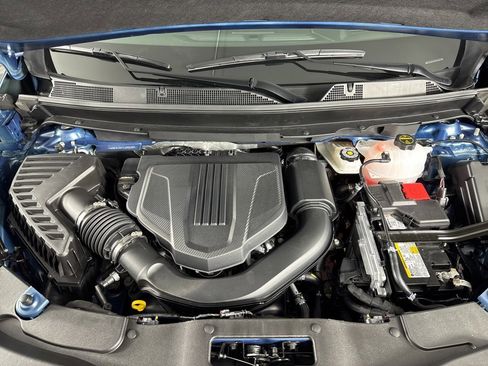 New 2026 Chevrolet Traverse RS w/ LPO, Floor Liner Package image 9