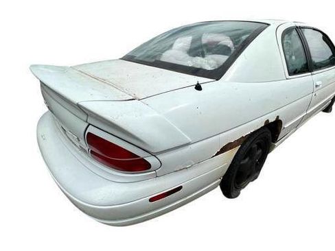 Used 1995 Chevrolet Monte Carlo LS FWD image 5