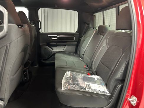 New 2026 RAM 1500 4x4 Crew Cab image 21