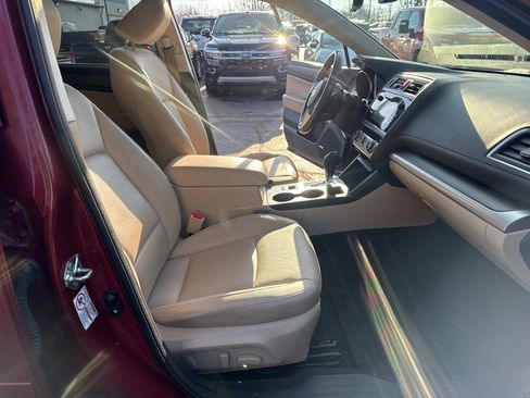 Used 2017 Subaru Outback 3.6R Limited image 45