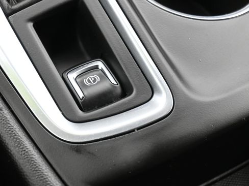 Used 2020 Chevrolet Equinox LT w/ Midnight Edition image 46