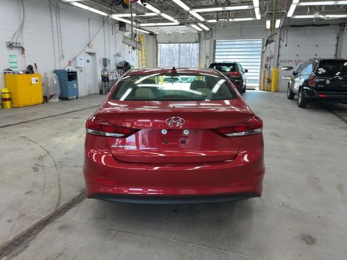 Used 2018 Hyundai Elantra SEL w/ Cargo Package image 7