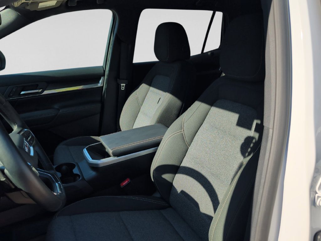 Used 2026 GMC Terrain Elevation AWD/4WD image 17