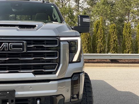 Used 2025 GMC Sierra 2500 AT4 w/ AT4 Premium Plus Package image 20