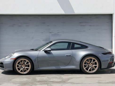 Certified 2025 Porsche 911 Carrera image 2