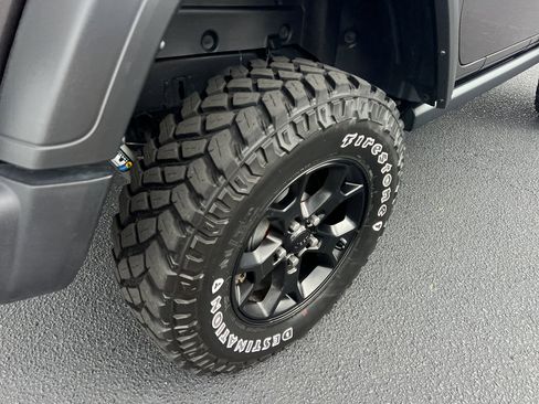 Used 2021 Jeep Wrangler Willys image 21