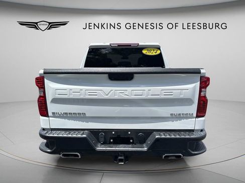 Used 2024 Chevrolet Silverado 1500 Custom Trail Boss AWD/4WD image 6