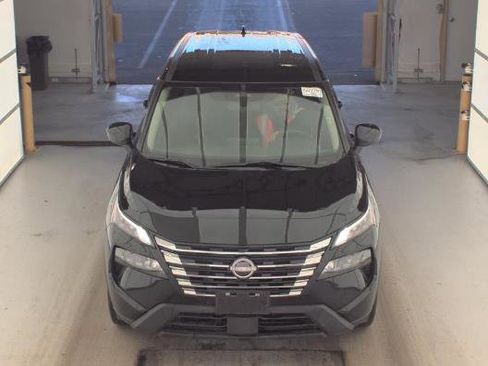 Used 2024 Nissan Rogue SV image 13