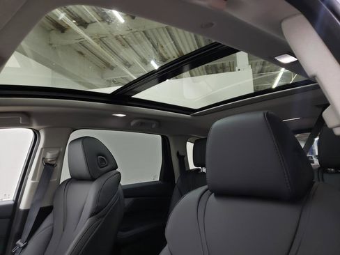 New 2026 Acura MDX SH-AWD image 9