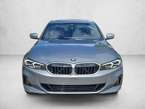 Used 2025 BMW 330i Sedan image 2