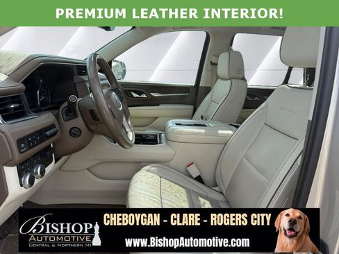 Used 2021 GMC Yukon Denali w/ Denali Premium Package image 9