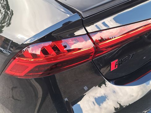 New 2025 Audi RS 7 Performance image 38