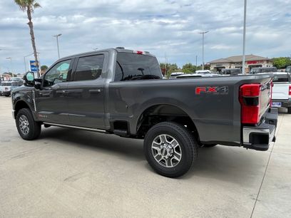 New 2026 Ford F350 Lariat w/ FX4 Off-Road Package