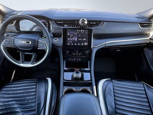 Certified 2024 Jeep Grand Cherokee L Laredo image 17