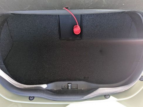 Used 2008 Volkswagen Beetle SE image 20